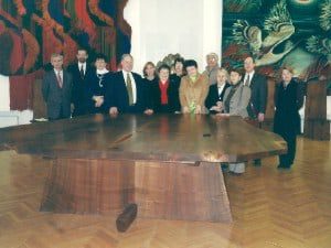 Gathering at the Nakashima Sacred Peace Table for the Peoples of Russia and all Europe at the Russian Academy of Arts.